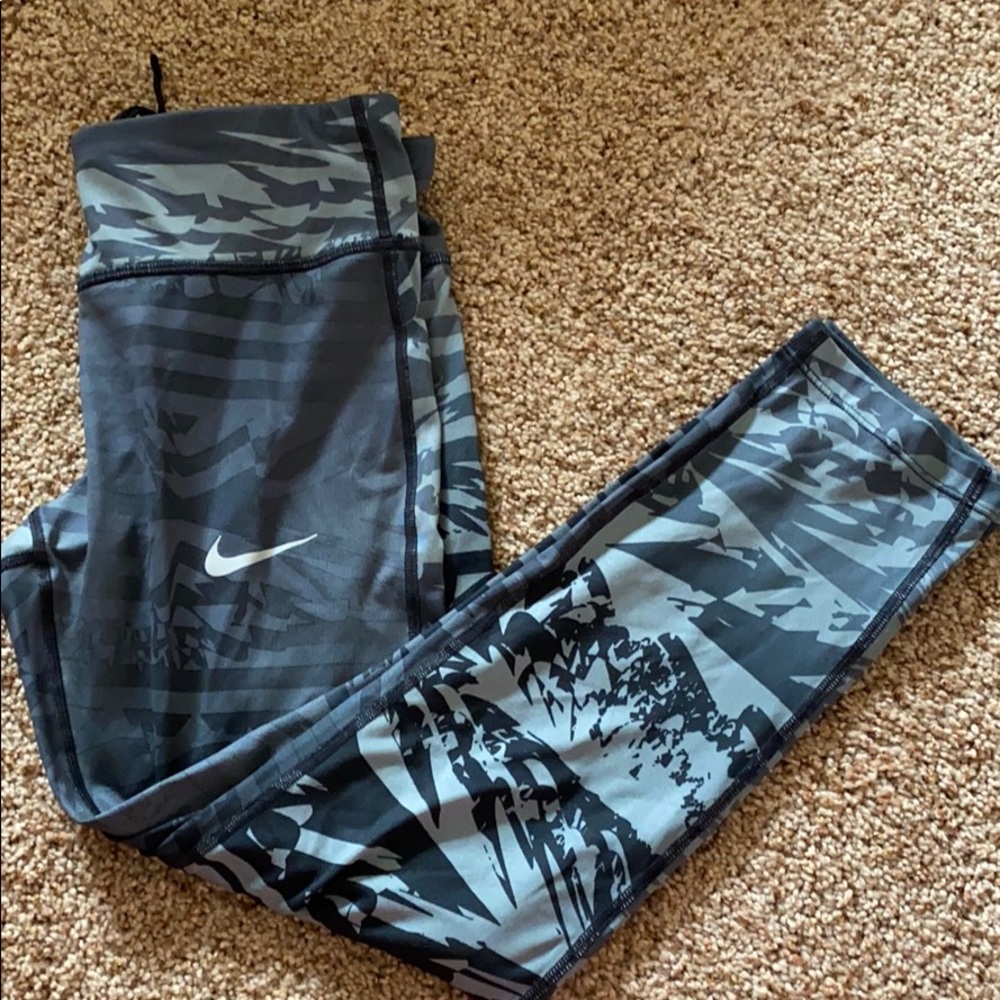 Nike women’s workout leggings